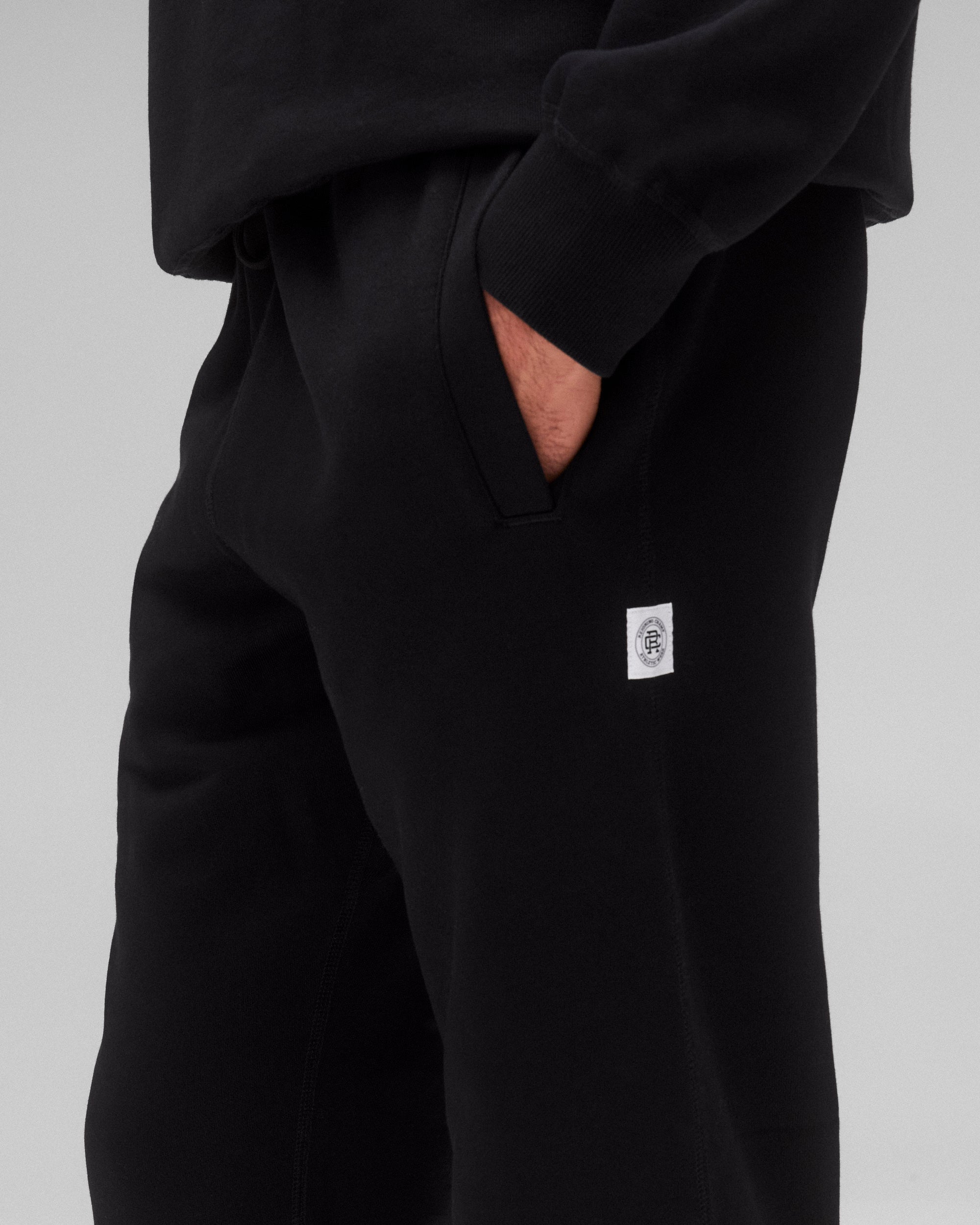 Brushed Fleece Straight Leg Sweatpant