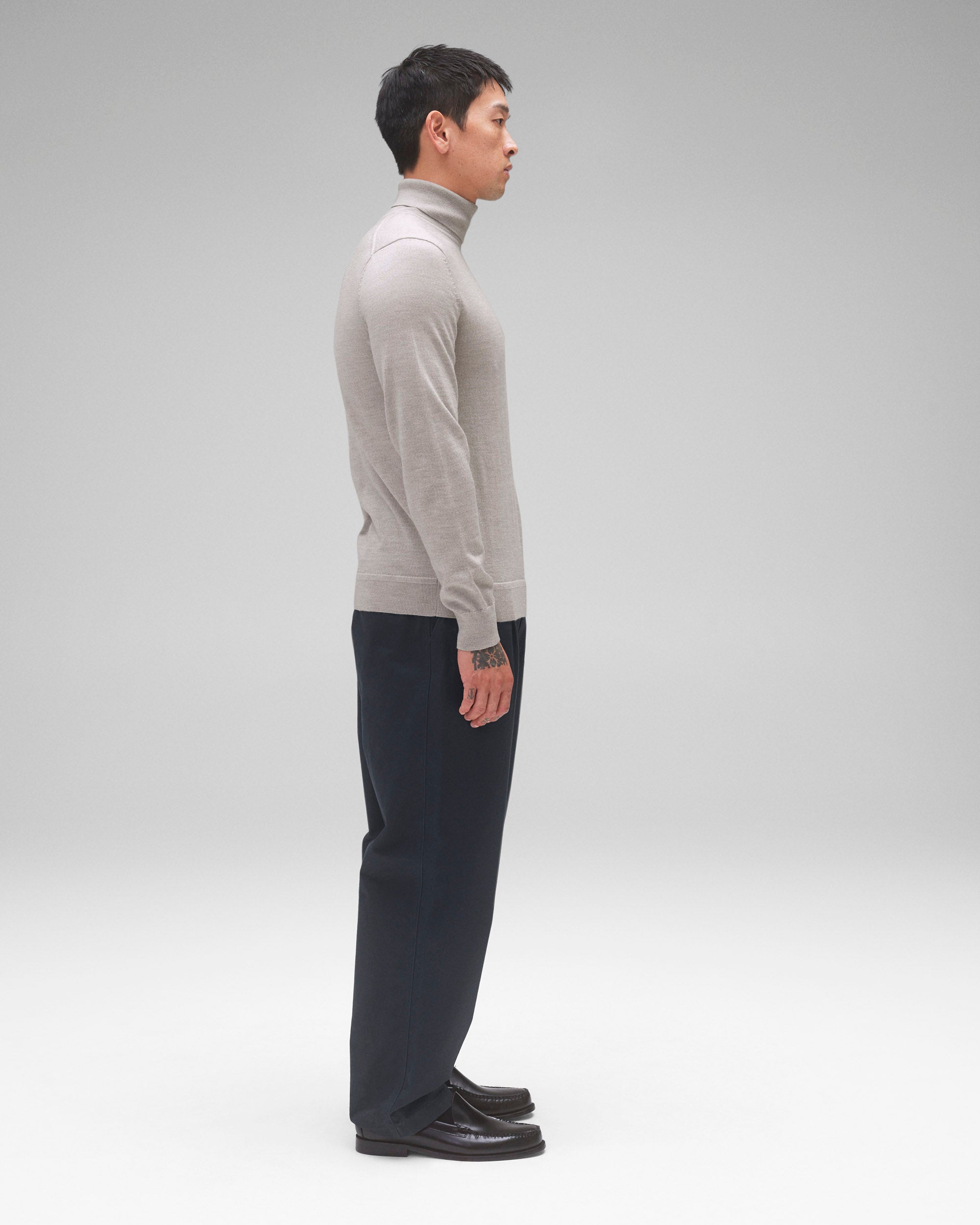 Lightweight Merino Harry Roll Neck