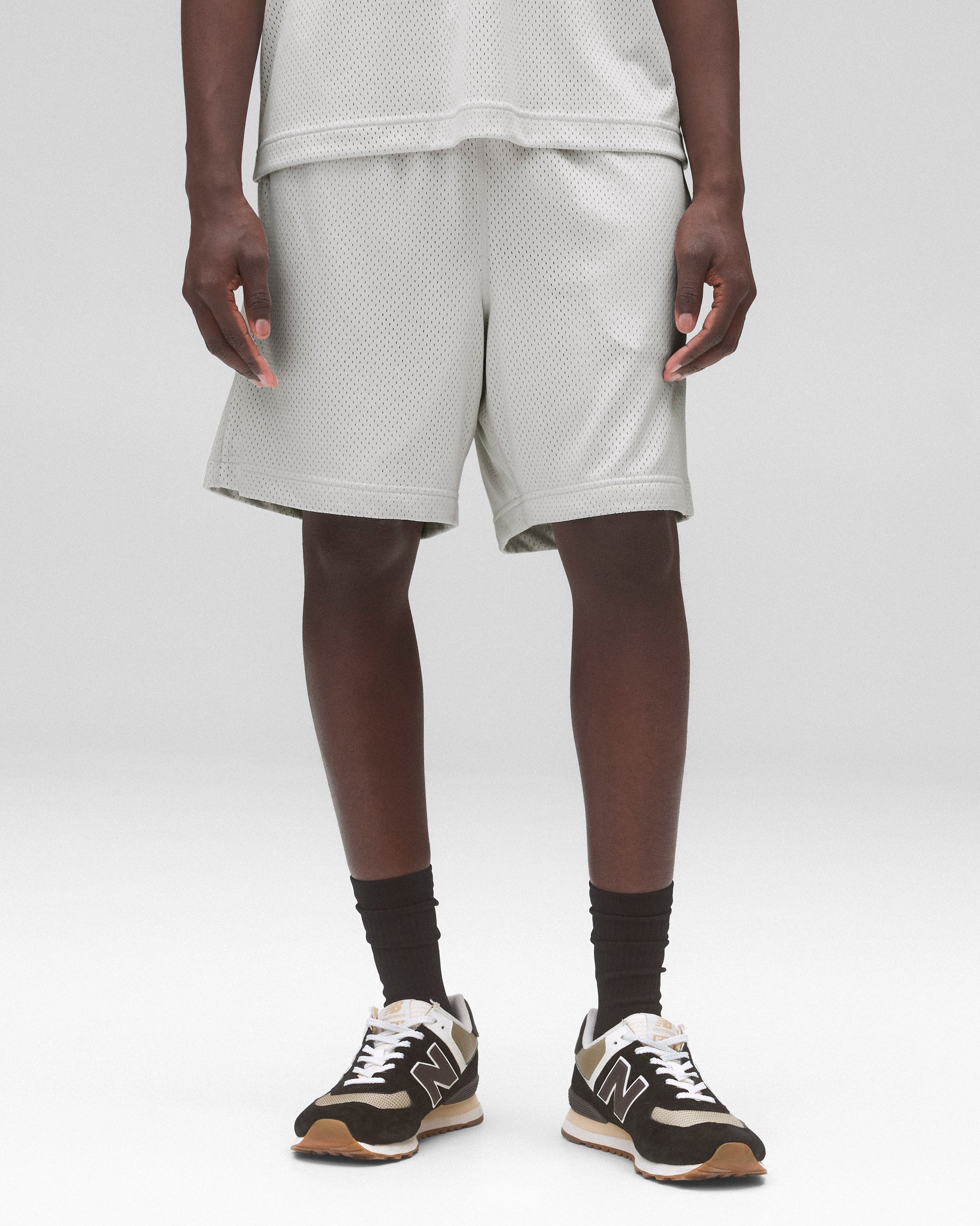 Athletic Mesh Relaxed Short 7"